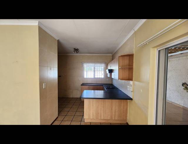 2 BEDROOM TOWNHOUSE FOR SALE IN ANNLIN